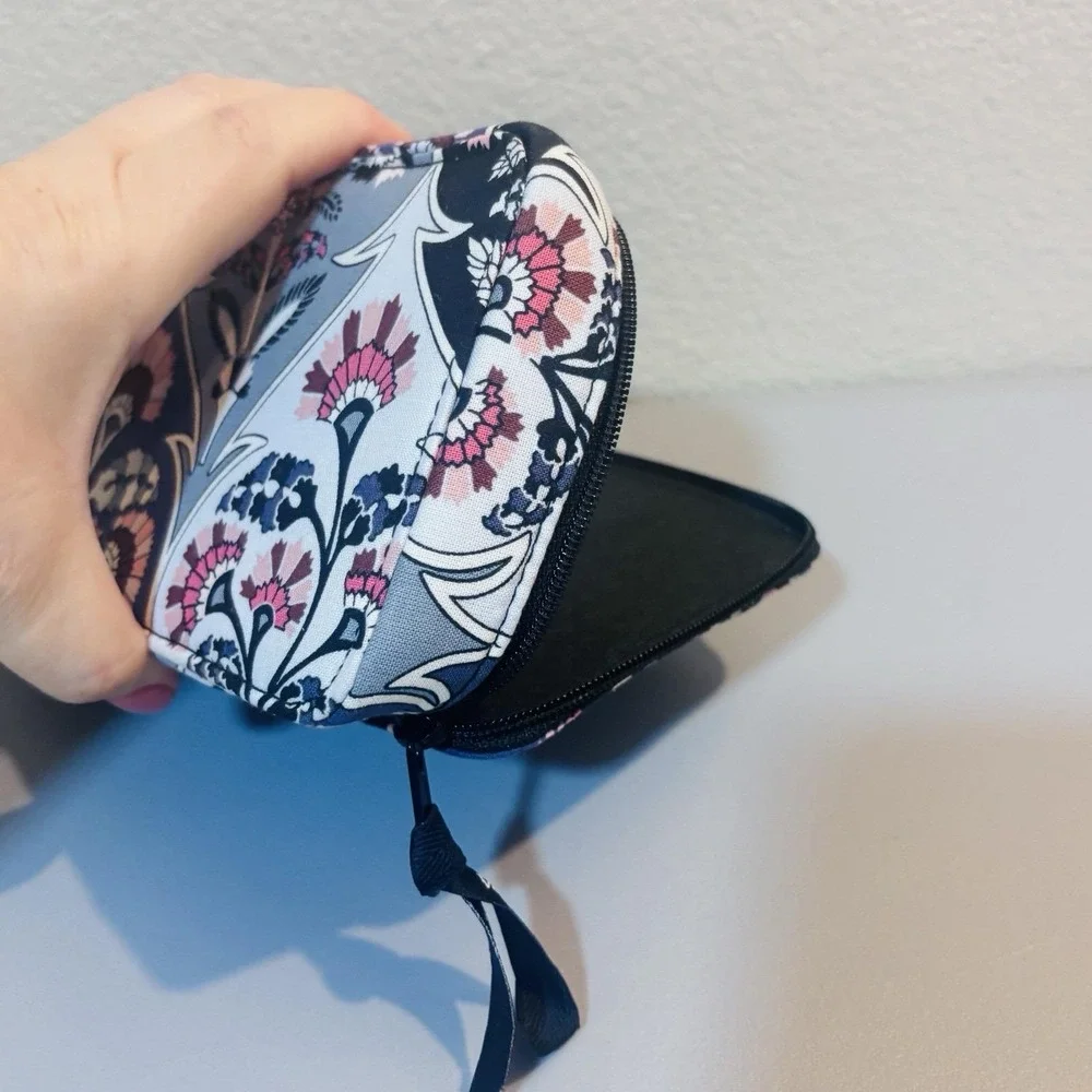 Vera Bradley Ornate Blooms Cosmetic Organizer Zip Case  Travel Makeup Storage‎